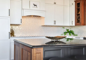 Carousel-93192 A Golden Touch